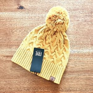NEW Frye Pom Beanie